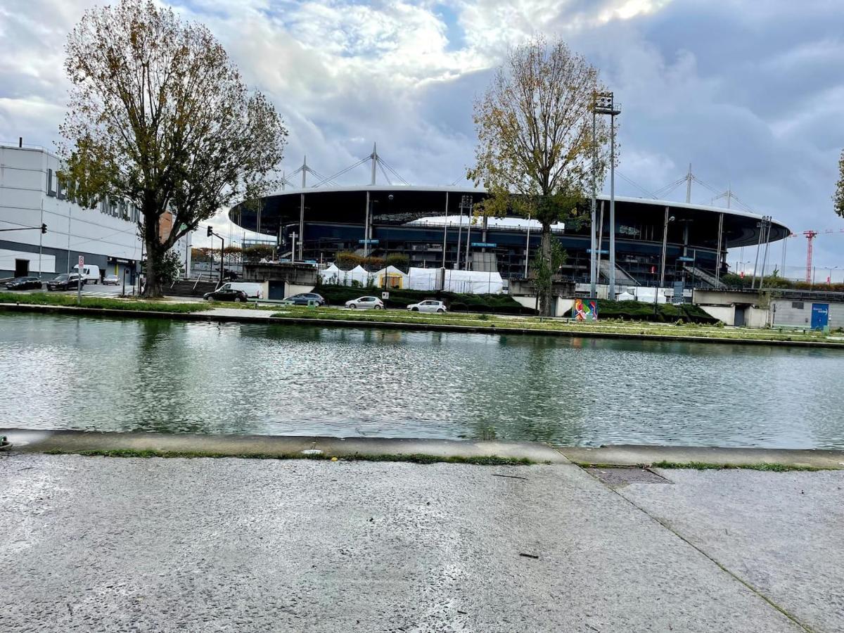 Wifi- Stade De France- Basilique Cathedrale Monsejourasaintdenis エクステリア 写真